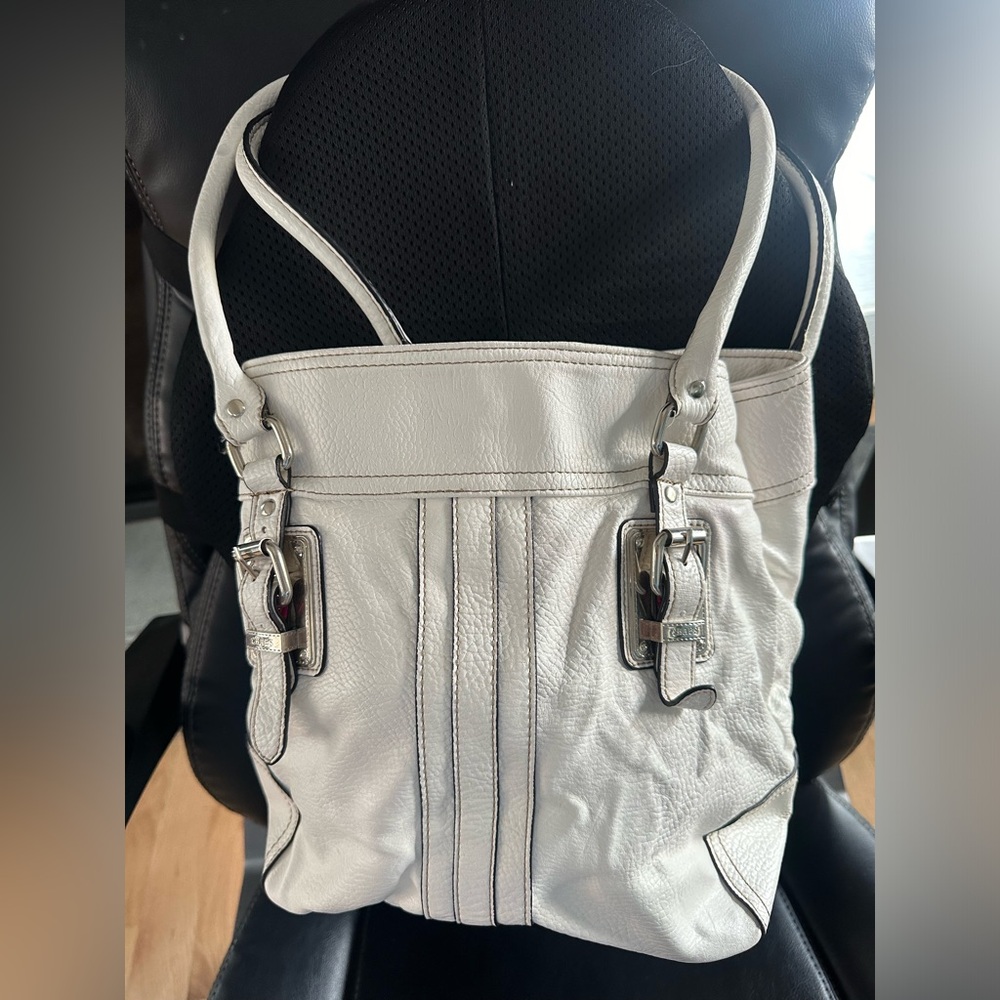 Chaps white leather multi pocket handbag